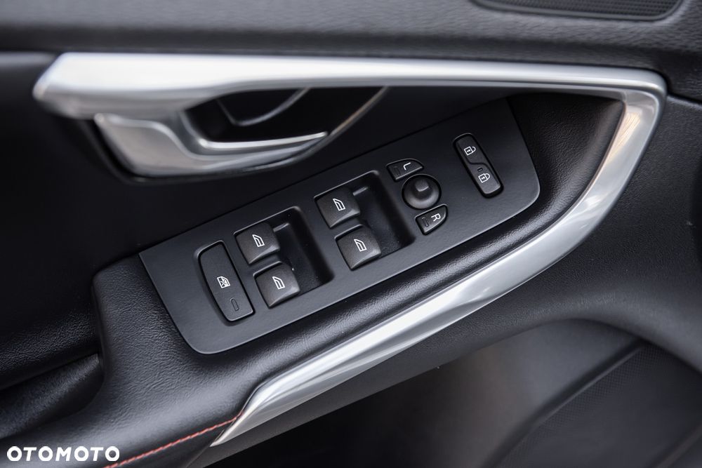 Volvo V40 D2 Geartronic Kinetic - 16
