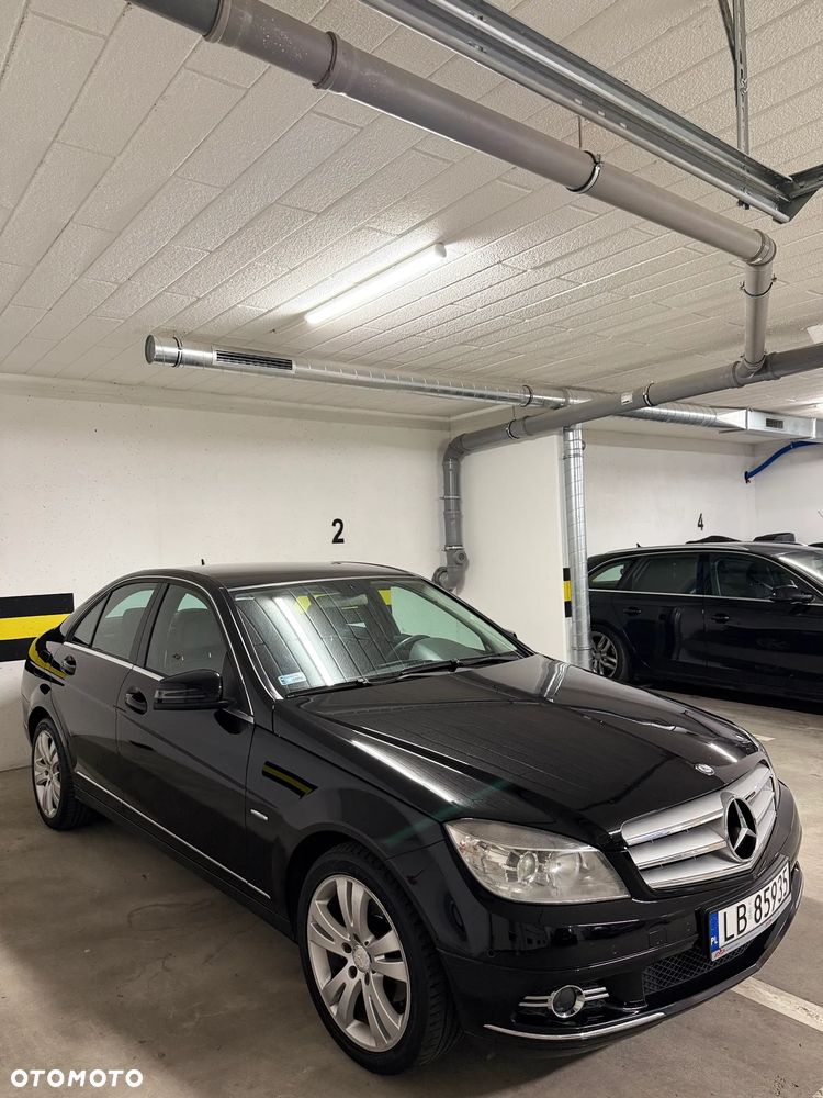 Mercedes-Benz Klasa C 200 Avantgarde Edition - 3