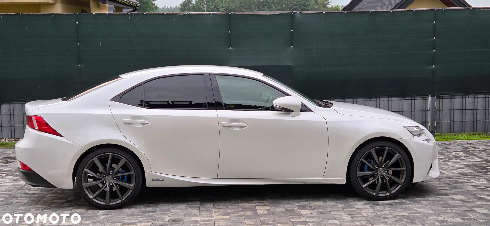 Lexus IS 300h Business Edition - 4