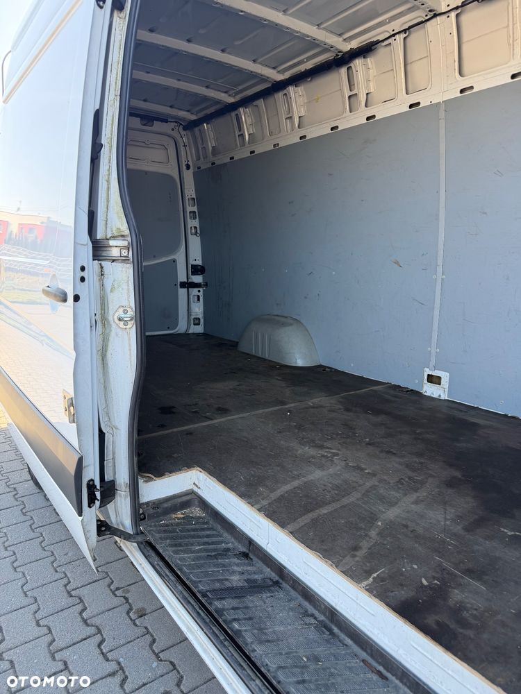 Mercedes-Benz Sprinter - 7