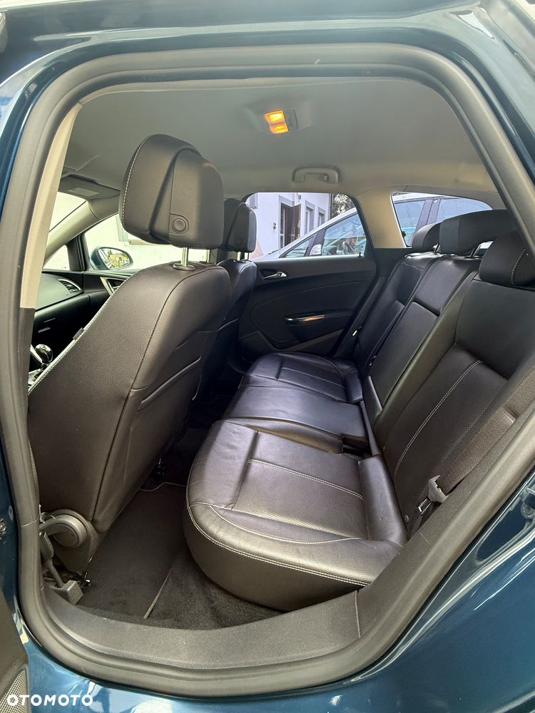 Opel Astra 1.4 T Cosmo - 8