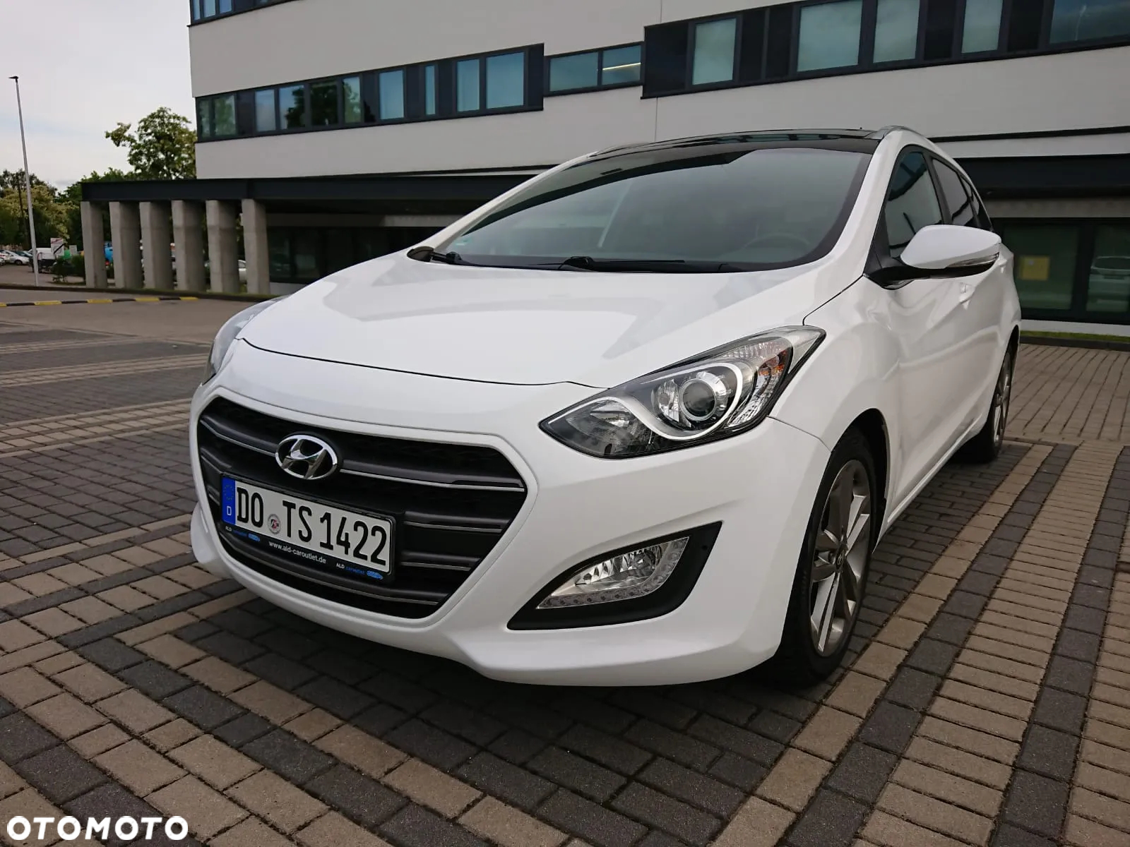 Hyundai i30 1.6 CRDI DCT Premium - 3