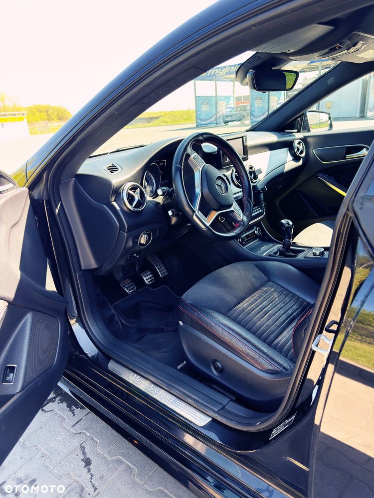 Mercedes-Benz CLA 200 - 8