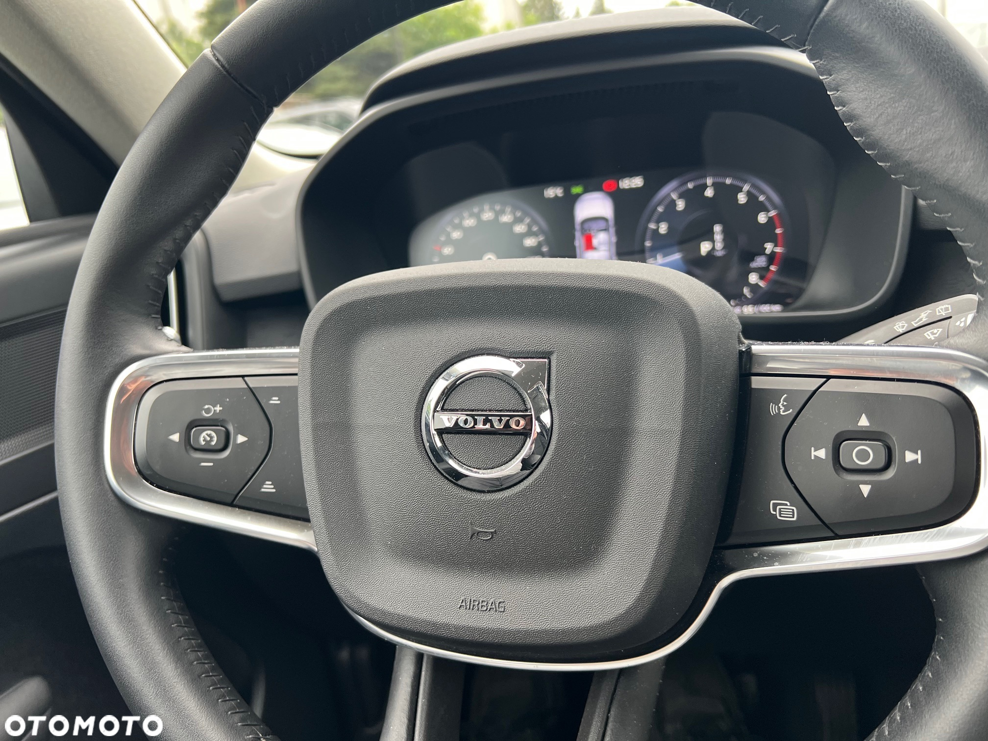 Volvo XC 40 T3 Momentum - 12