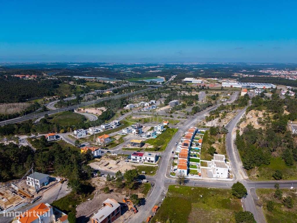 Lote 202 para venda na Urbanização Portela da Villa, Torres Vedras - Grande imagem: 3/17