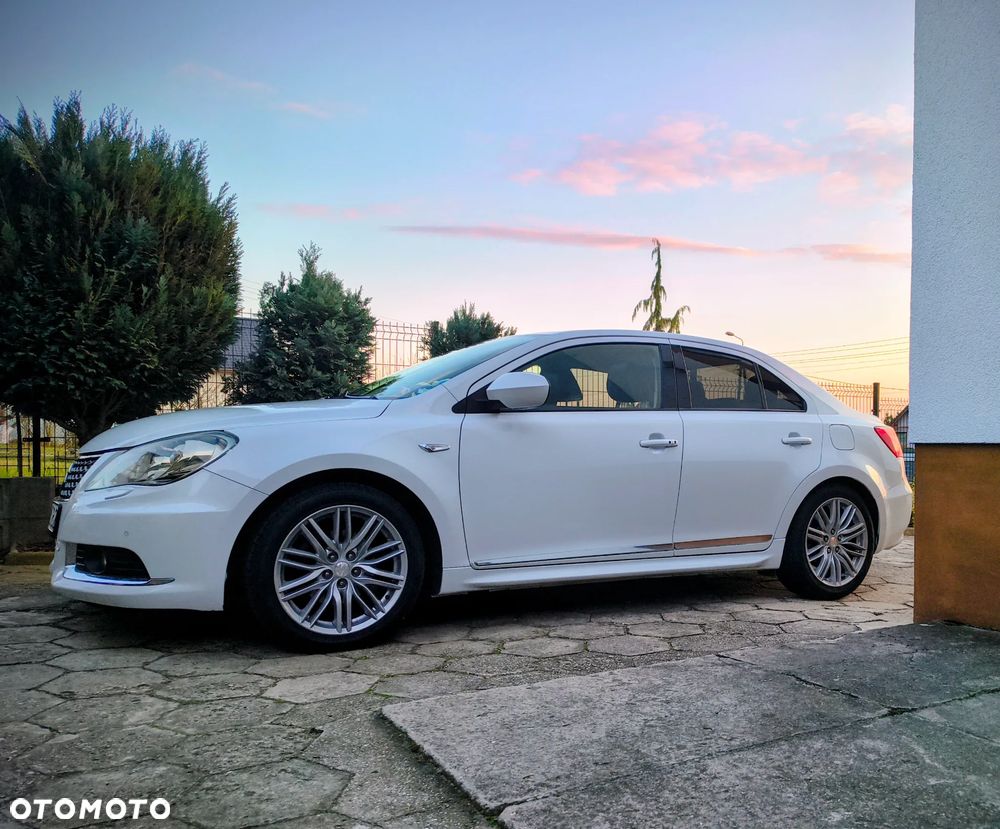 Suzuki Kizashi 2.4 Sport - 2