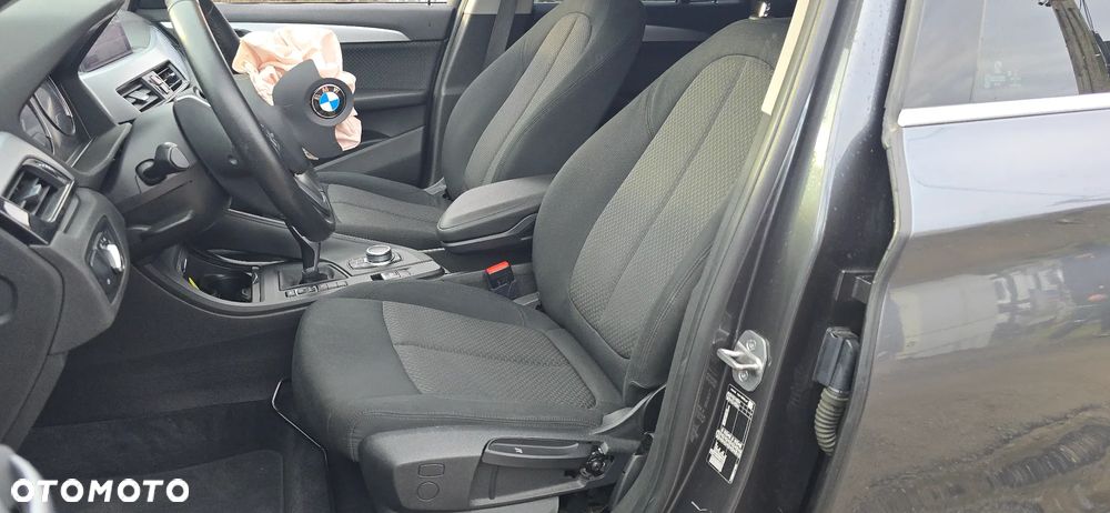 BMW X1 sDrive20d Sport Line - 36