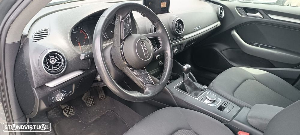 Audi A3 Limousine 30 TDI - 5