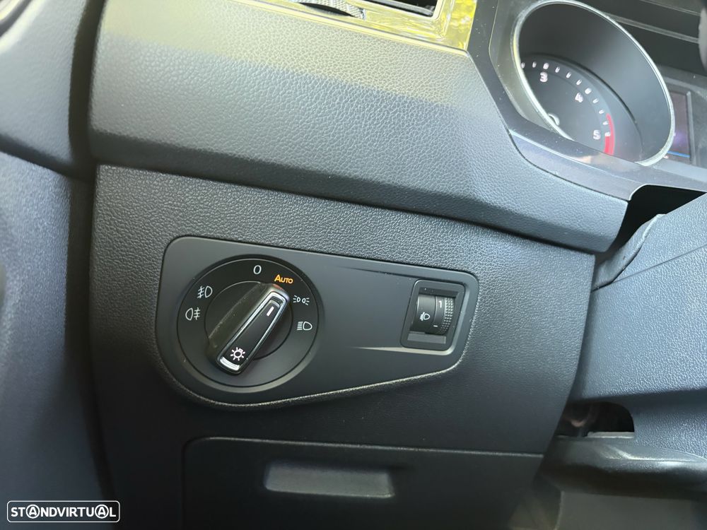 VW Tiguan 1.6 TDI Confortline - 18