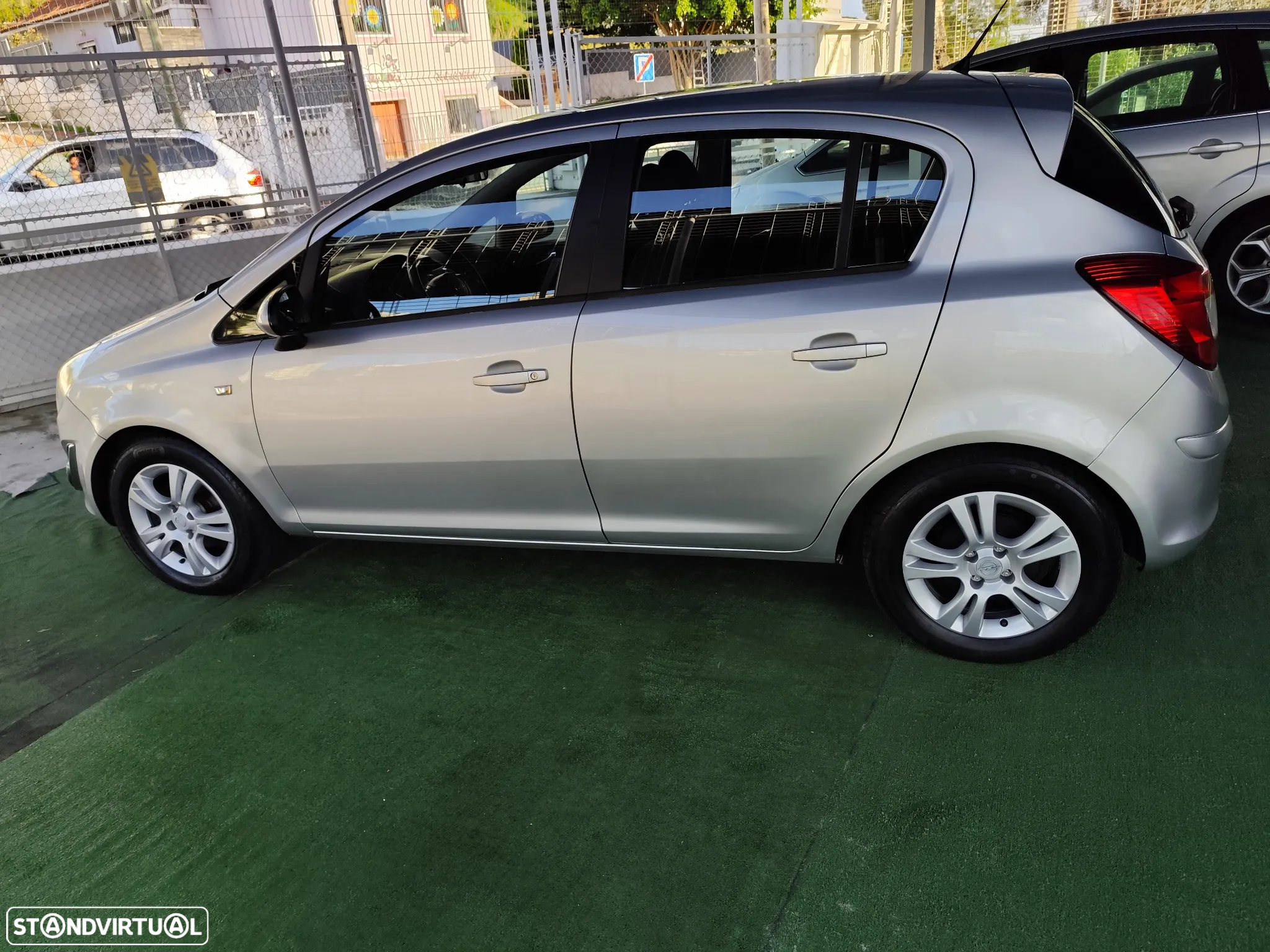 Opel Corsa 1.2 Enjoy - 8