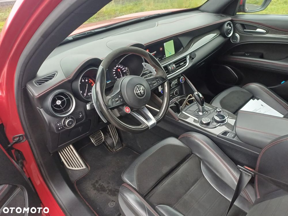 Alfa Romeo Stelvio V6 2.9 Bi-Turbo AT8-Q4 Quadrifoglio - 21