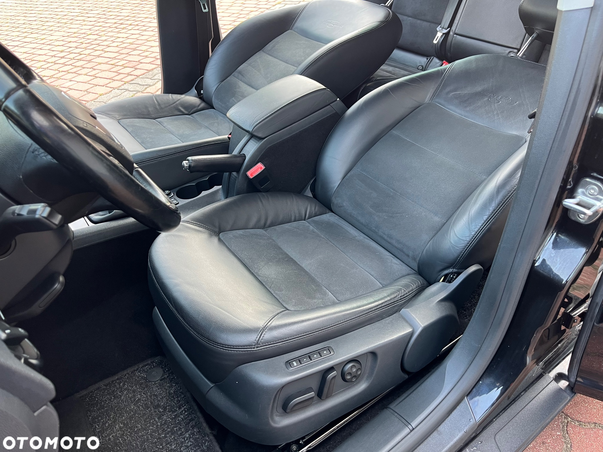 Skoda Octavia 2.0 TDI DPF Laurin & Klement - 22