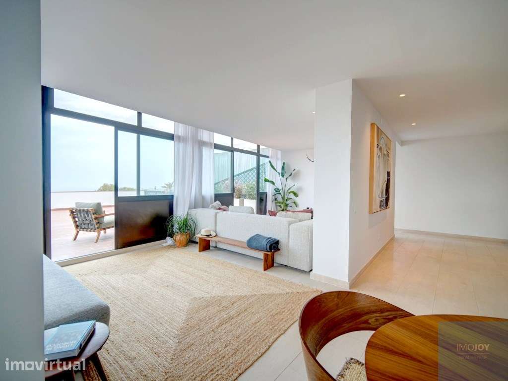 Apartamento T1 com Terraço e Vista Mar no Estoril - Grande imagem: 3/25