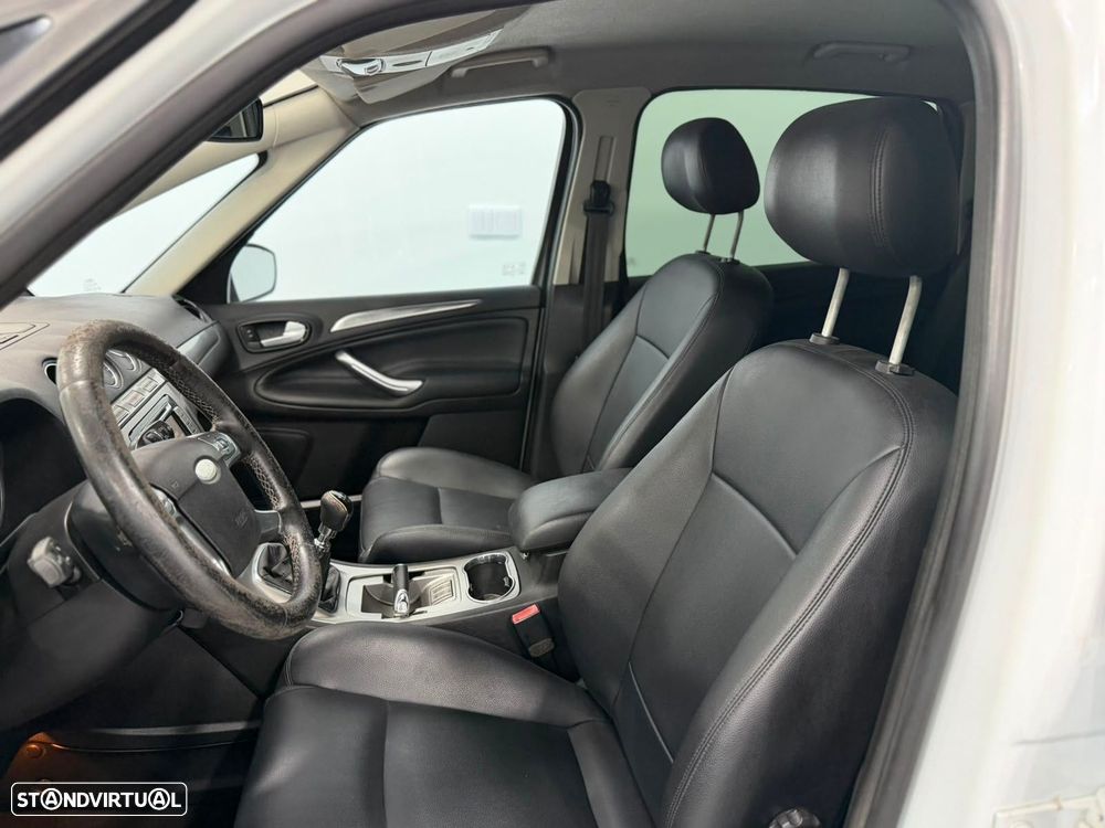 Ford S-Max 2.0 TDCi Titanium 7L - 5