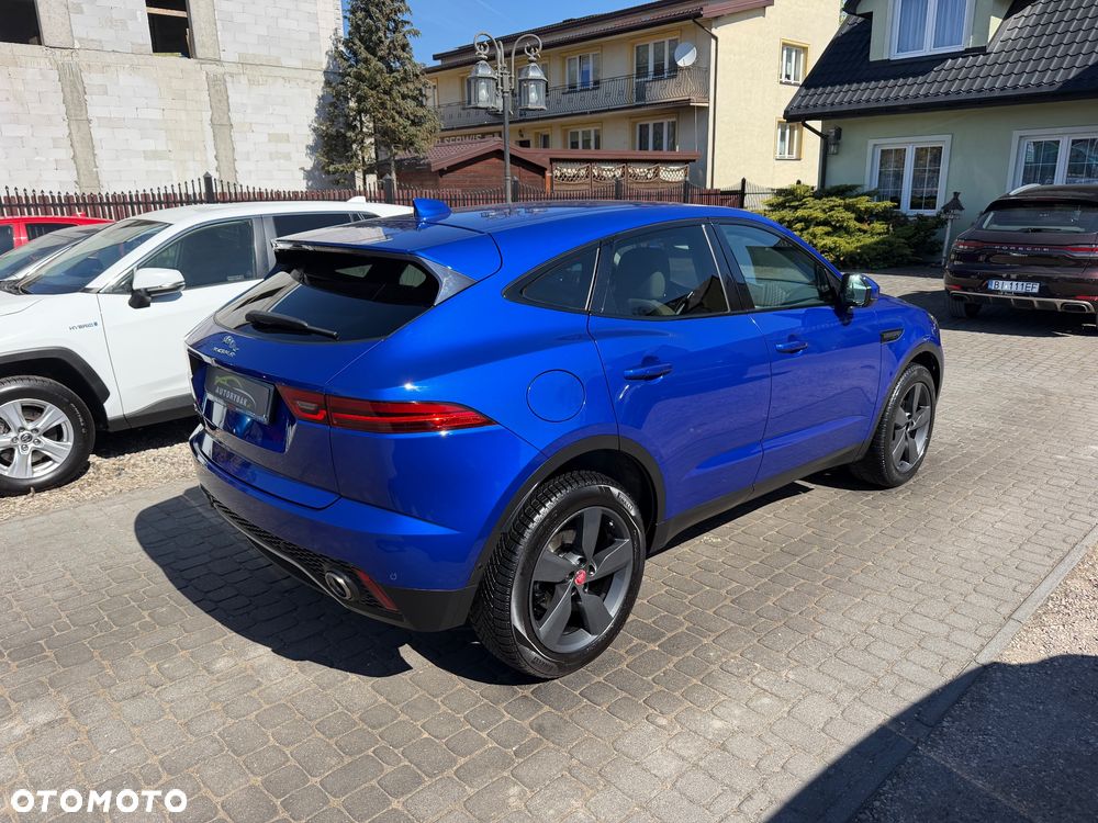 Jaguar E-Pace 2.0 i4D AWD R-Dynamic Chequered Flag - 40
