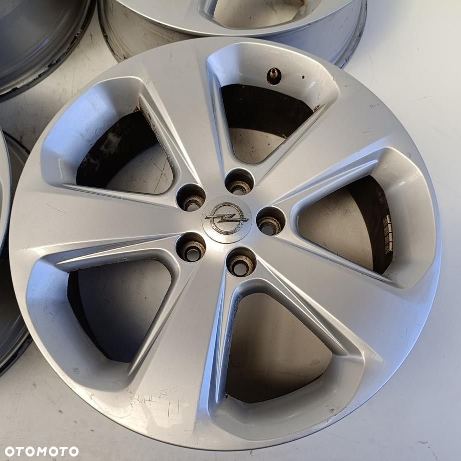 Alufelgi 5x105 18 Opel Mokka Astra K 95181597 4szt (F9375) - 3