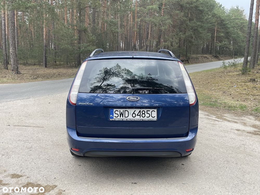 Ford Focus 1.6 16V Style+ - 6