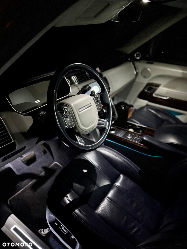 Land Rover Range Rover 4.4SD V8 AB Black - 27