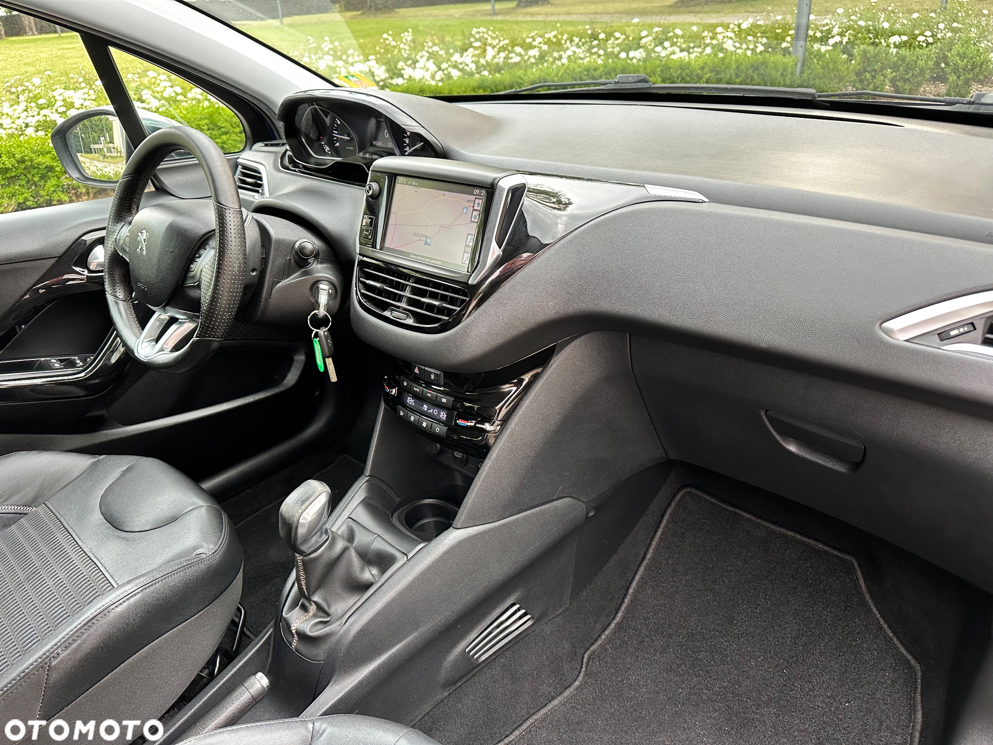 Peugeot 208 95 VTI Active - 32
