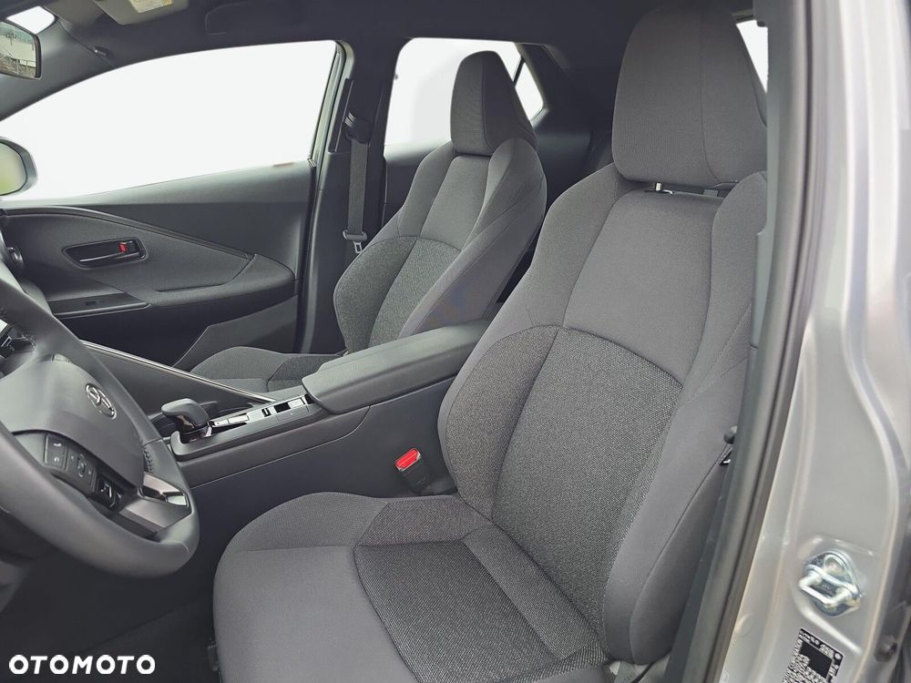 Toyota C-HR - 11