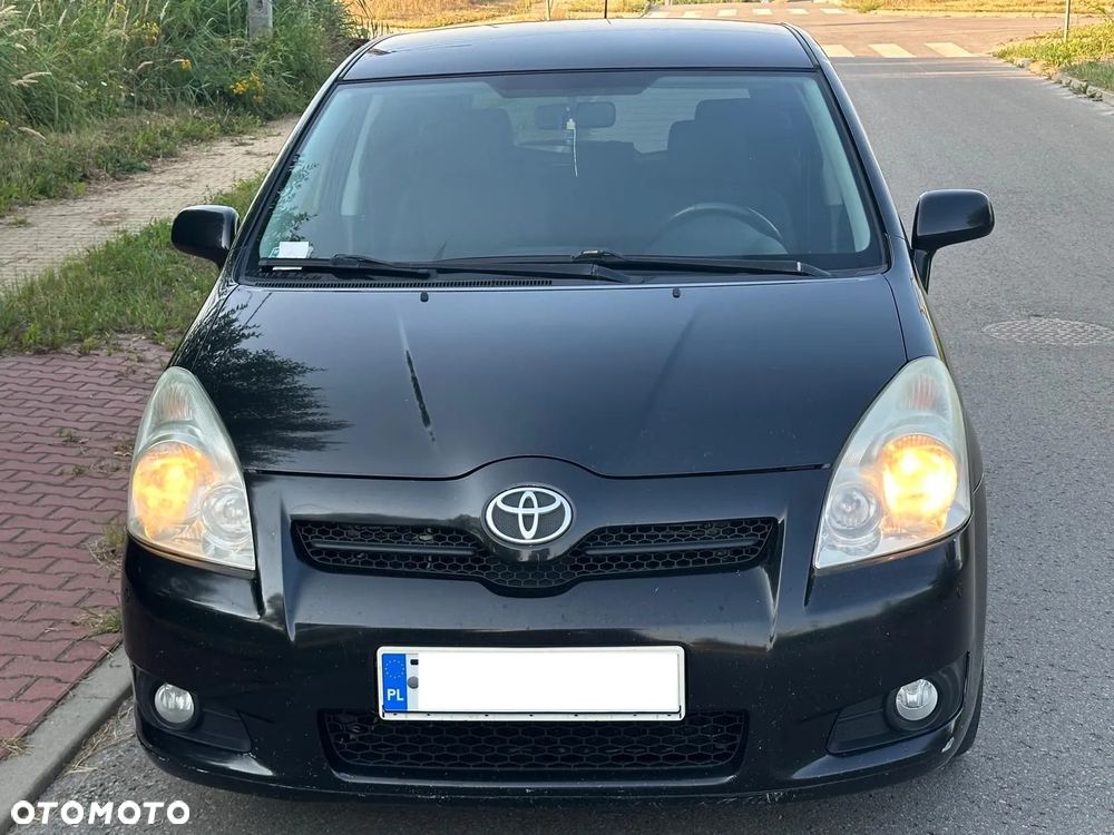 Toyota Corolla Verso 2.2 D-4D Sol - 1