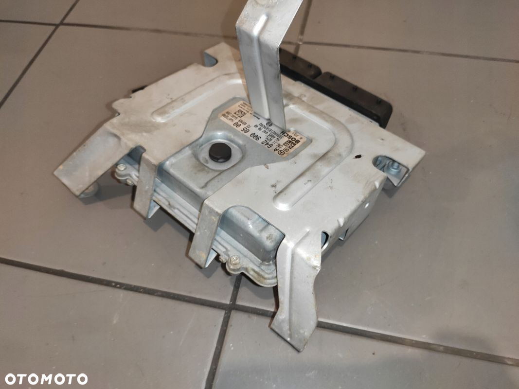 MERCEDES C-KLASA W204 3.0CDI V6 STEROWNIK SILNIKA KOMPUTER ECU SPRAWNY - 3