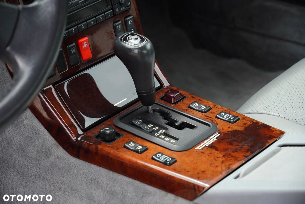 Mercedes-Benz SL - 28