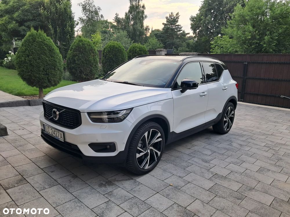 Volvo XC 40 T5 AWD R-Design - 1