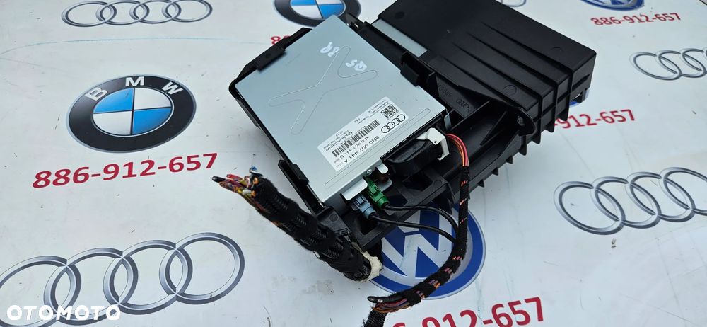 Audi Q5 8R EKRAN WYŚWIETLACZ MONITOR MMI NAWIGACJI 8R0919604A  JEDNOSTKA STACJA MULTIMEDIA MMI HARMAN 8R1035746D  TUNER RADIA MMI  4G0035082G  STEROWNIK KAMERY COFANIA 8R0907441A  STELAŻ MODULÓW 8R0035209B - 13