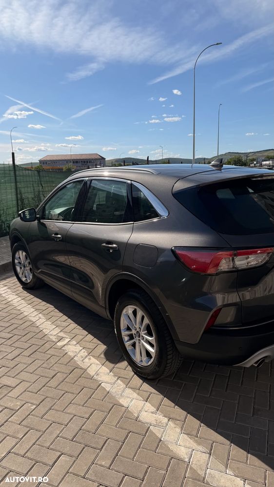 Ford Kuga 2.5 Duratec FHEV FWD Titanium - 4