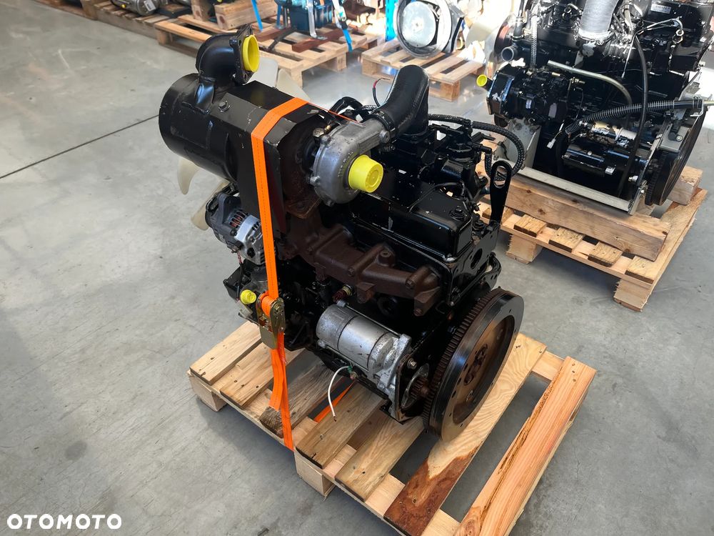 SILNIK Yanmar 4TNE84-TRZ2C 42.7 kVA 4TNE 84 1,995L cena 14000netto - 7