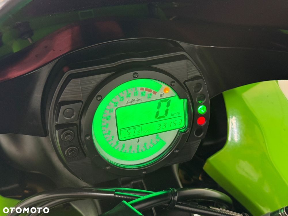 Kawasaki ZXR - 22