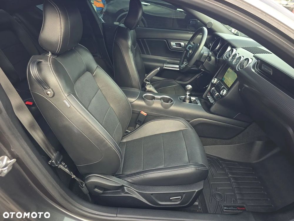 Ford Mustang 2.3 EcoBoost - 10