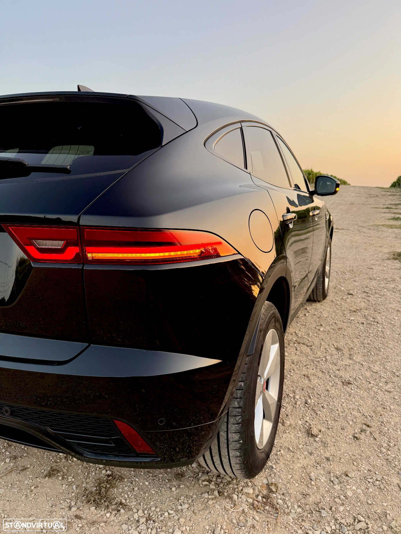 Jaguar E-Pace 1.5 P160 R-Dynamic Aut. - 23