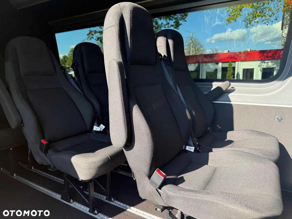 Mercedes-Benz Sprinter 317 CDI Long SELECT 907.235 - 11
