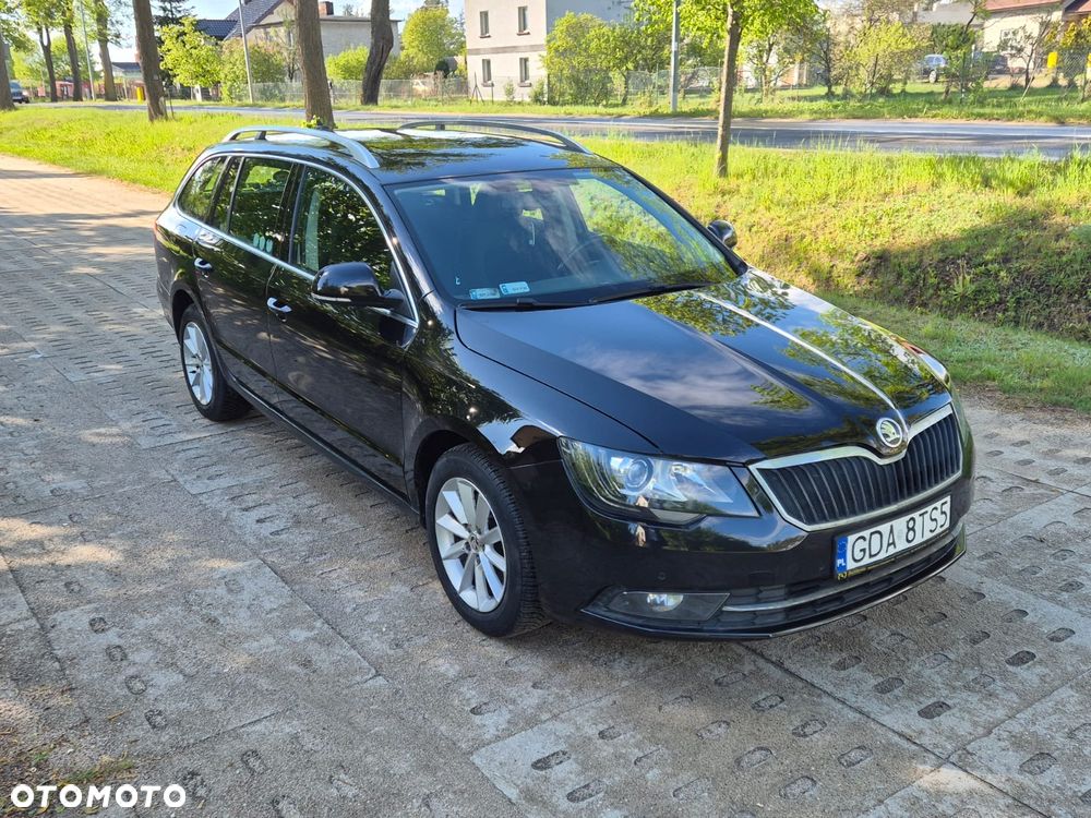 Skoda Superb 2.0 TDI Ambition DSG - 28
