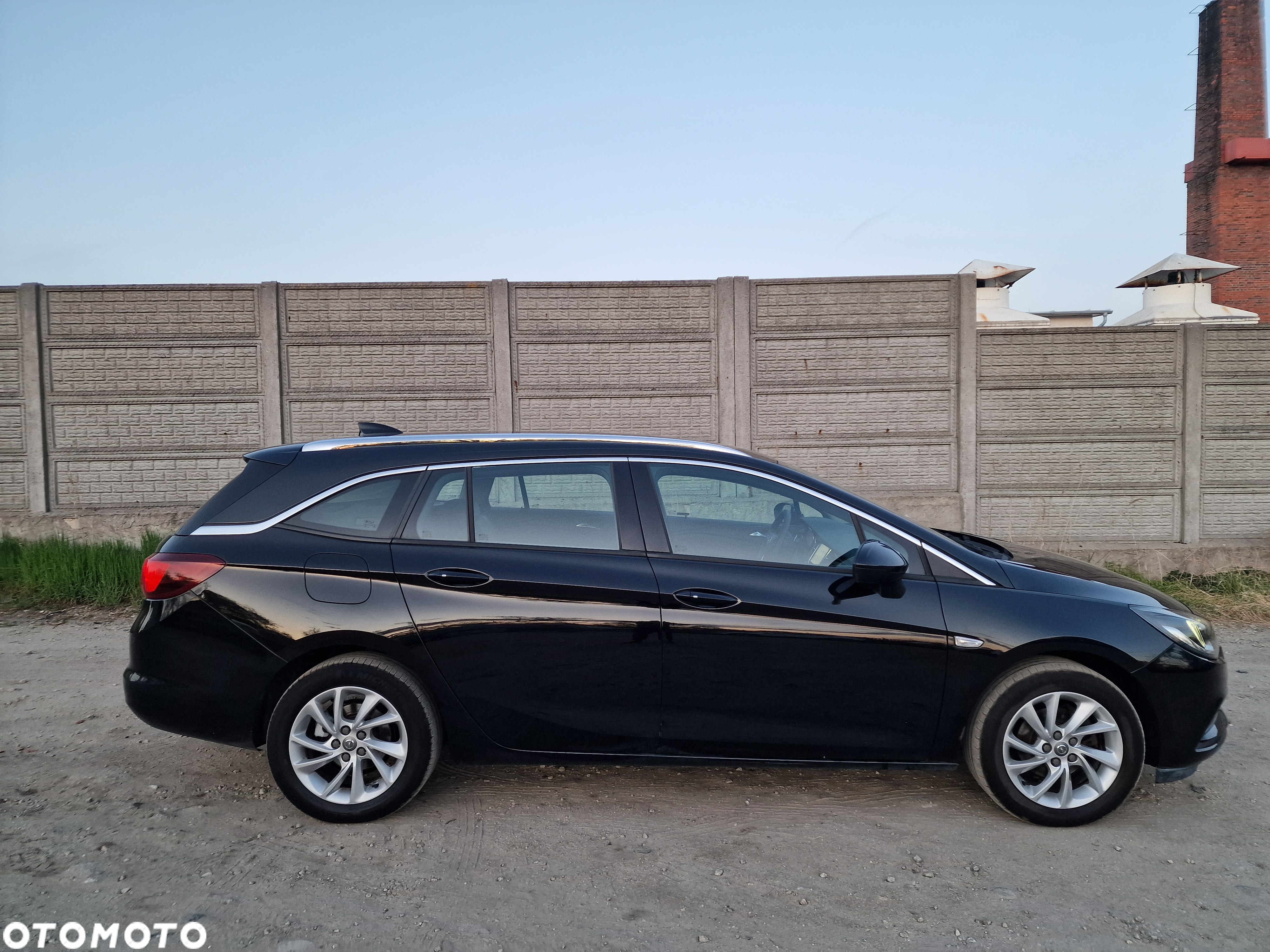 Opel Astra 1.4 Turbo Start/Stop Sports Tourer Innovation - 32