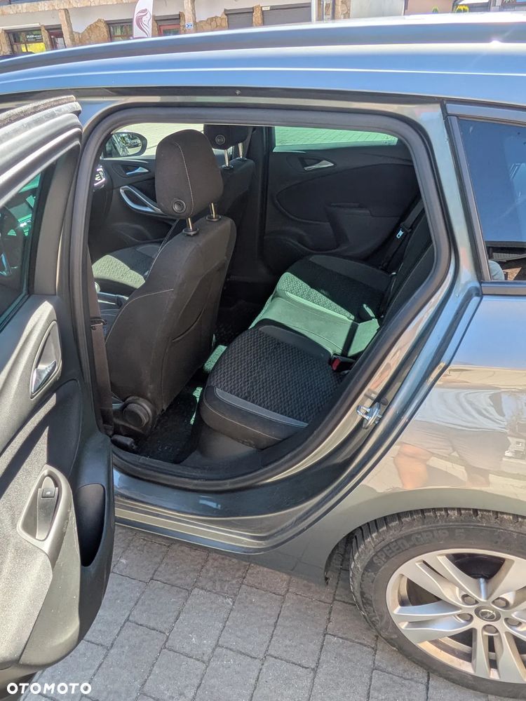 Opel Astra 1.2 Turbo Start/Stop 120 Jahre - 9