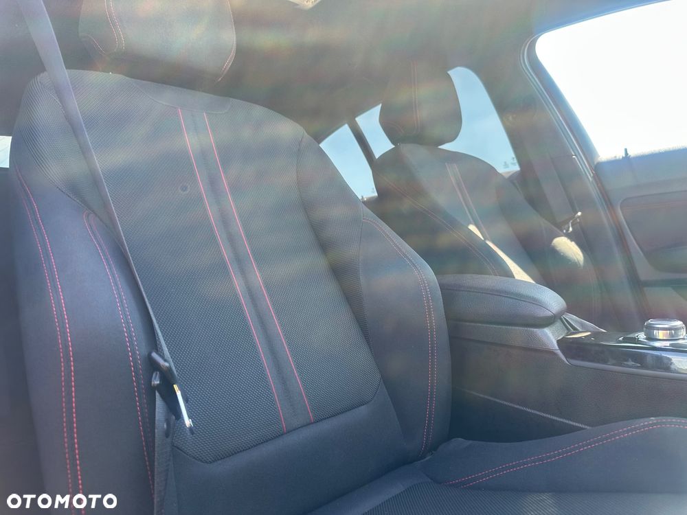 BMW Seria 1 120d Sport-Aut Sport Line - 22