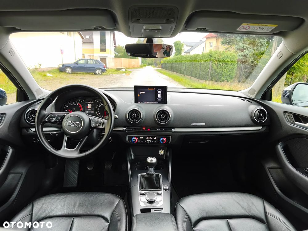 Audi A3 Sportback 35 TFSI S Line - 23