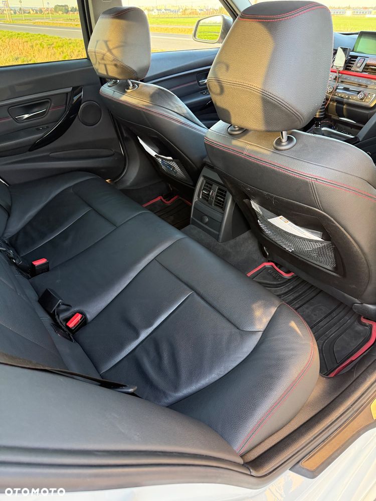 BMW Seria 3 335i xDrive Edition Sport - 18