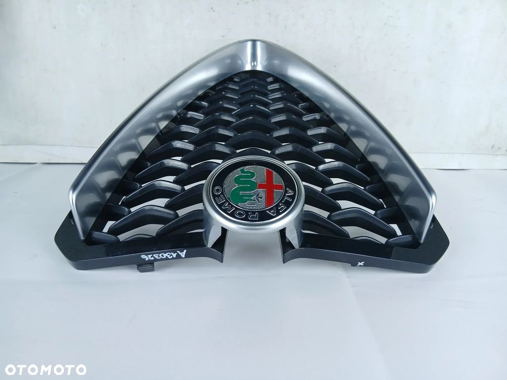 Atrapa grill Alfa Romeo Stelvio LIFT FL - 5