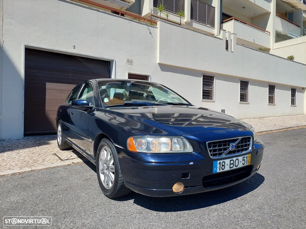 Volvo S60 2.4 D5 - 1