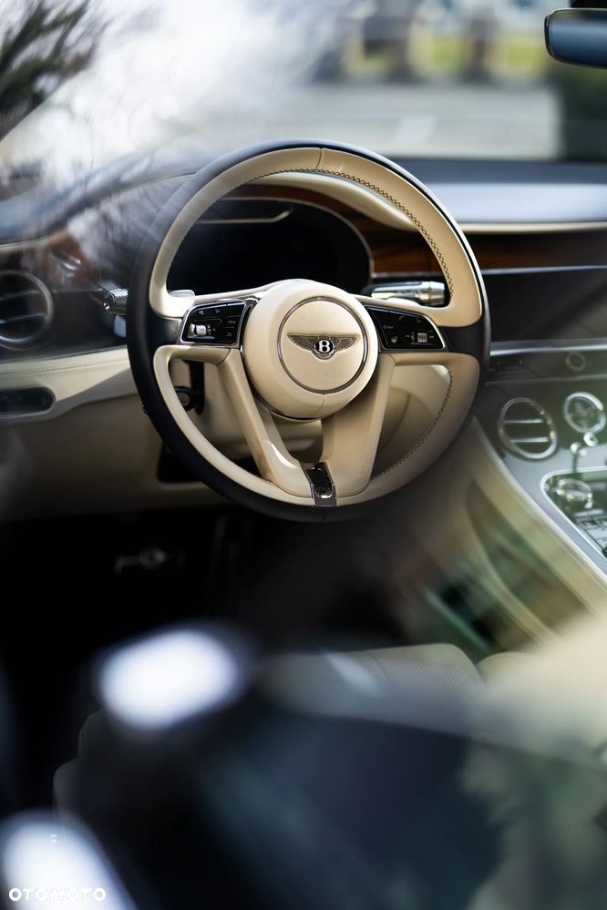 Bentley Continental GT - 22