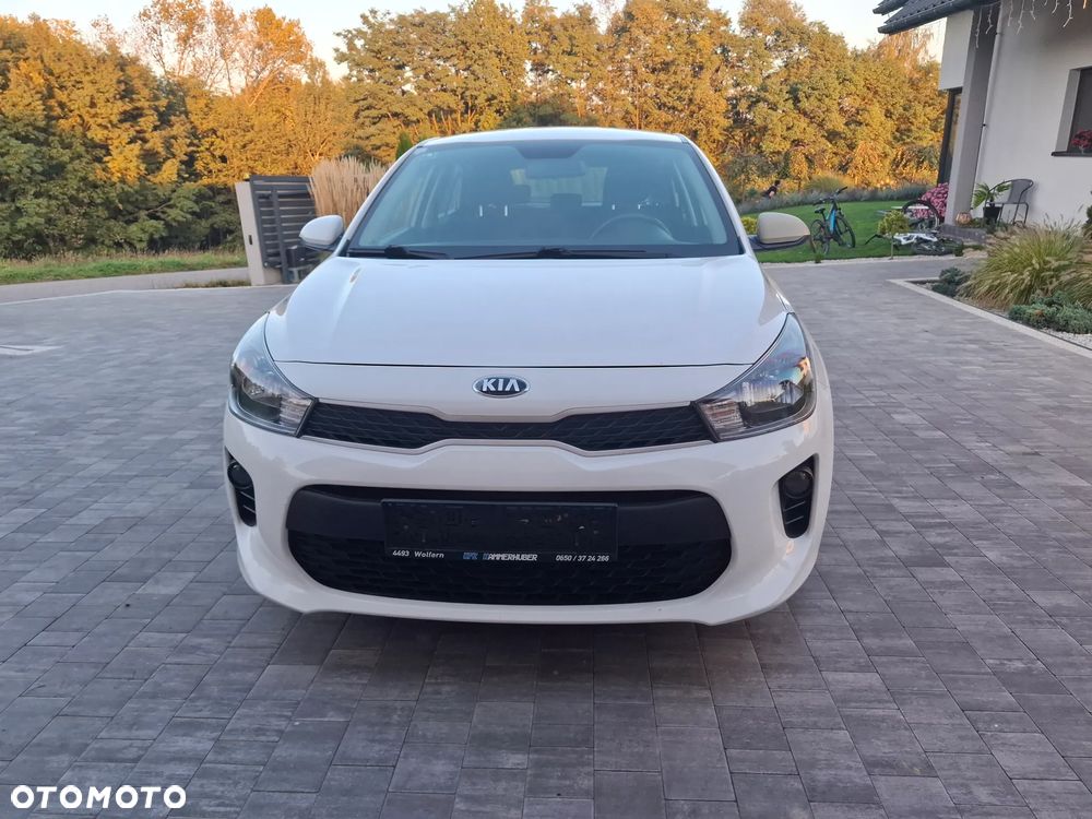 Kia Rio - 1