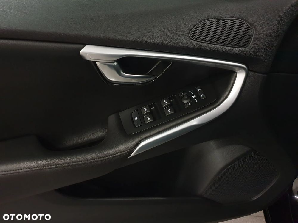 Volvo V40 D4 Inscription - 7