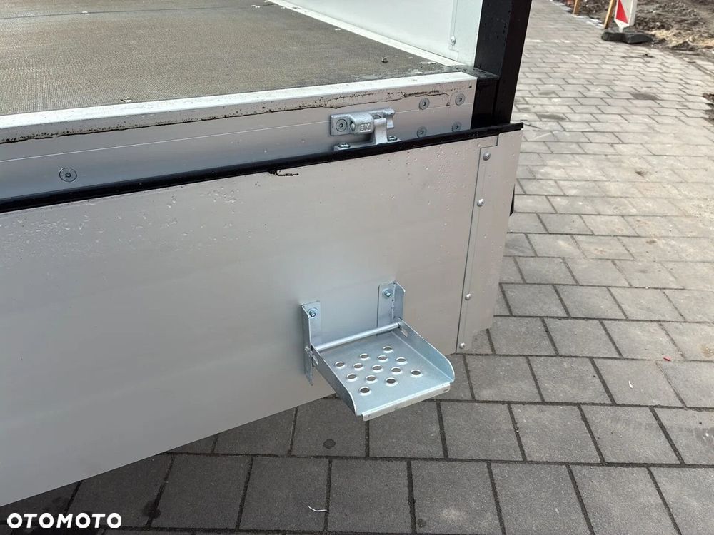 Volkswagen Crafter 35 Skrzyniowy, AUTOMAT/2.0 TDI 163 KM r. o. 4490mm - 20