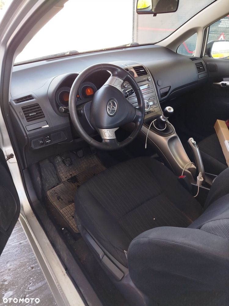 Toyota Auris - 6