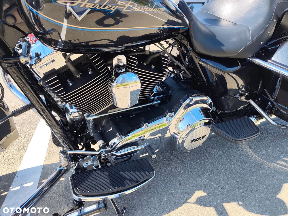 Harley-Davidson Touring Road King - 37