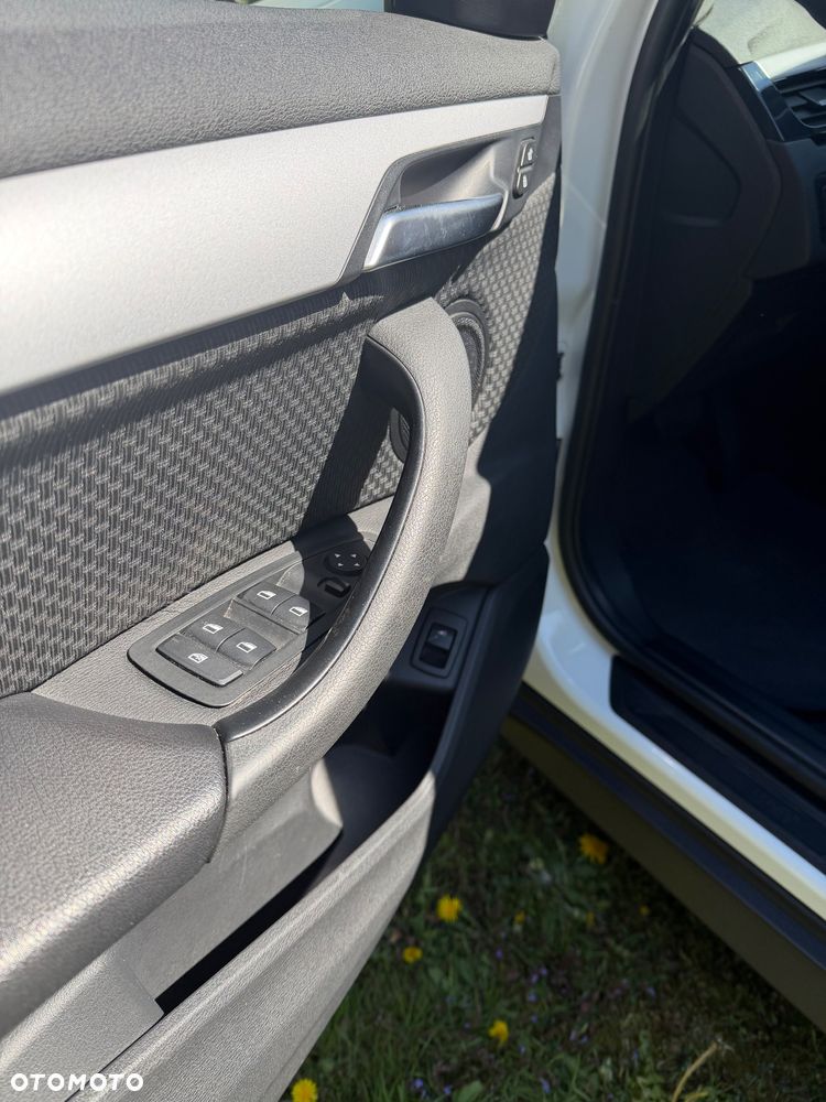 BMW X1 sDrive18i - 19